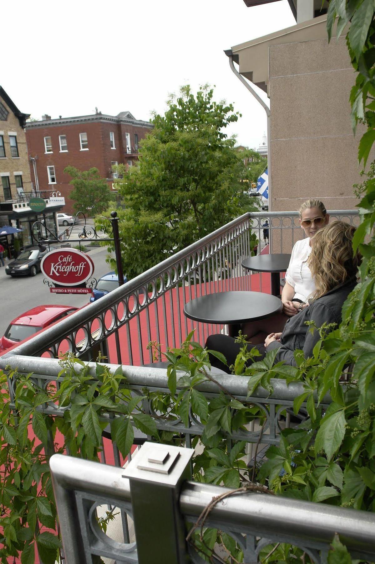 Petit Hotel - Cafe Krieghoff Quebec City Exterior photo